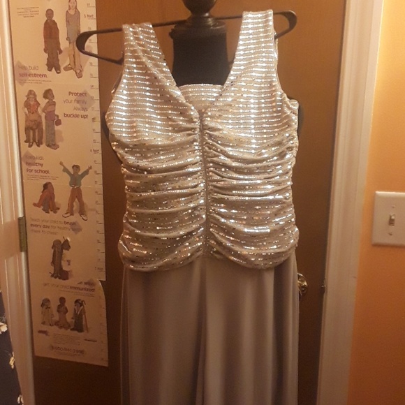 R&M Richards Pewter Grey sequence jumpsuit - Picture 3 of 8